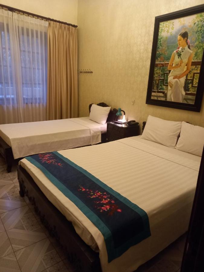 Lucky Central Hotel & Travel ハノイ市 エクステリア 写真